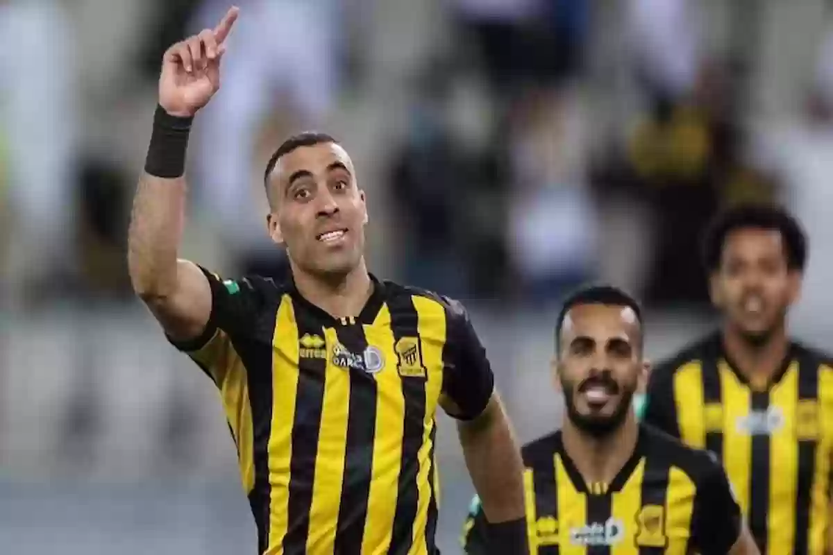 كاراسكو يبهر الجمهور من خلال رد فعله أثناء التقائه مع حمد الله