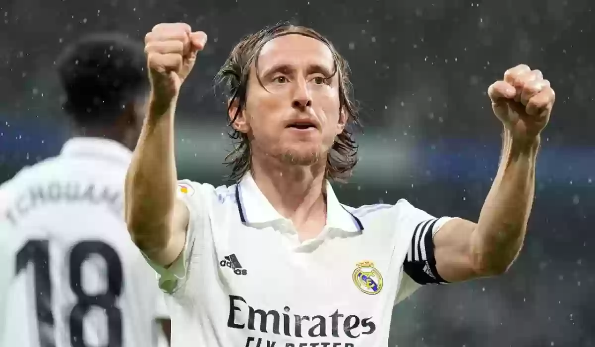 مودريتش على استعداد لترك ريال مدريد من أجل الهلال.