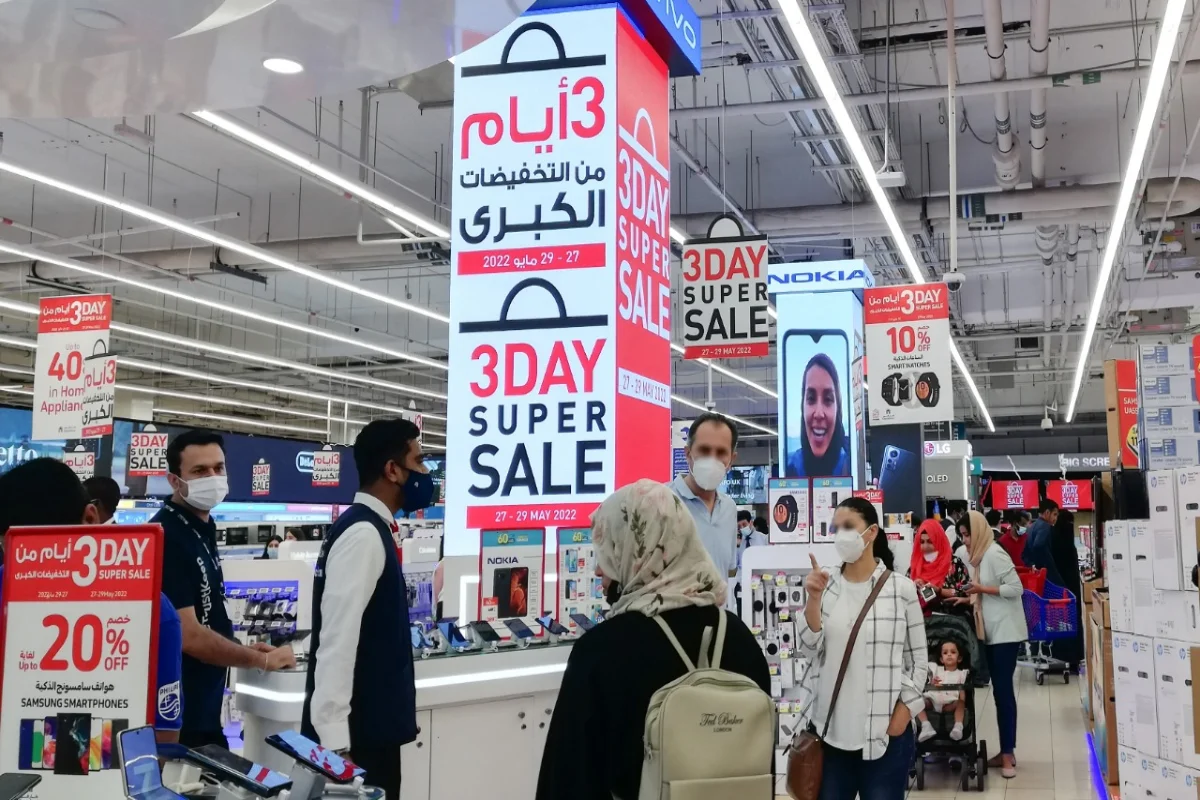 التسوق وايام التخفيضات في دبي 
